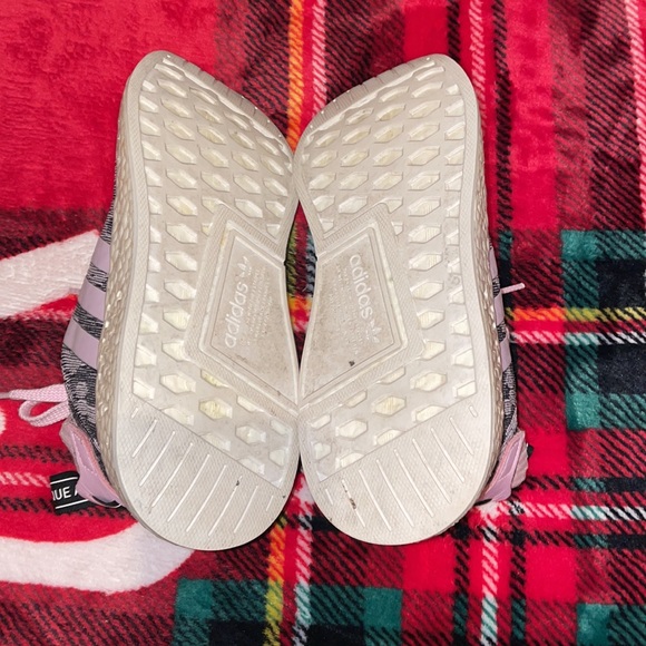 ADIDAS NMDs R2 💗 - Picture 6 of 7